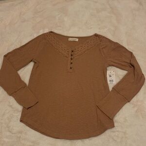 New with tags Lucky Brand Tan Lace Accent Long Sleeve Top